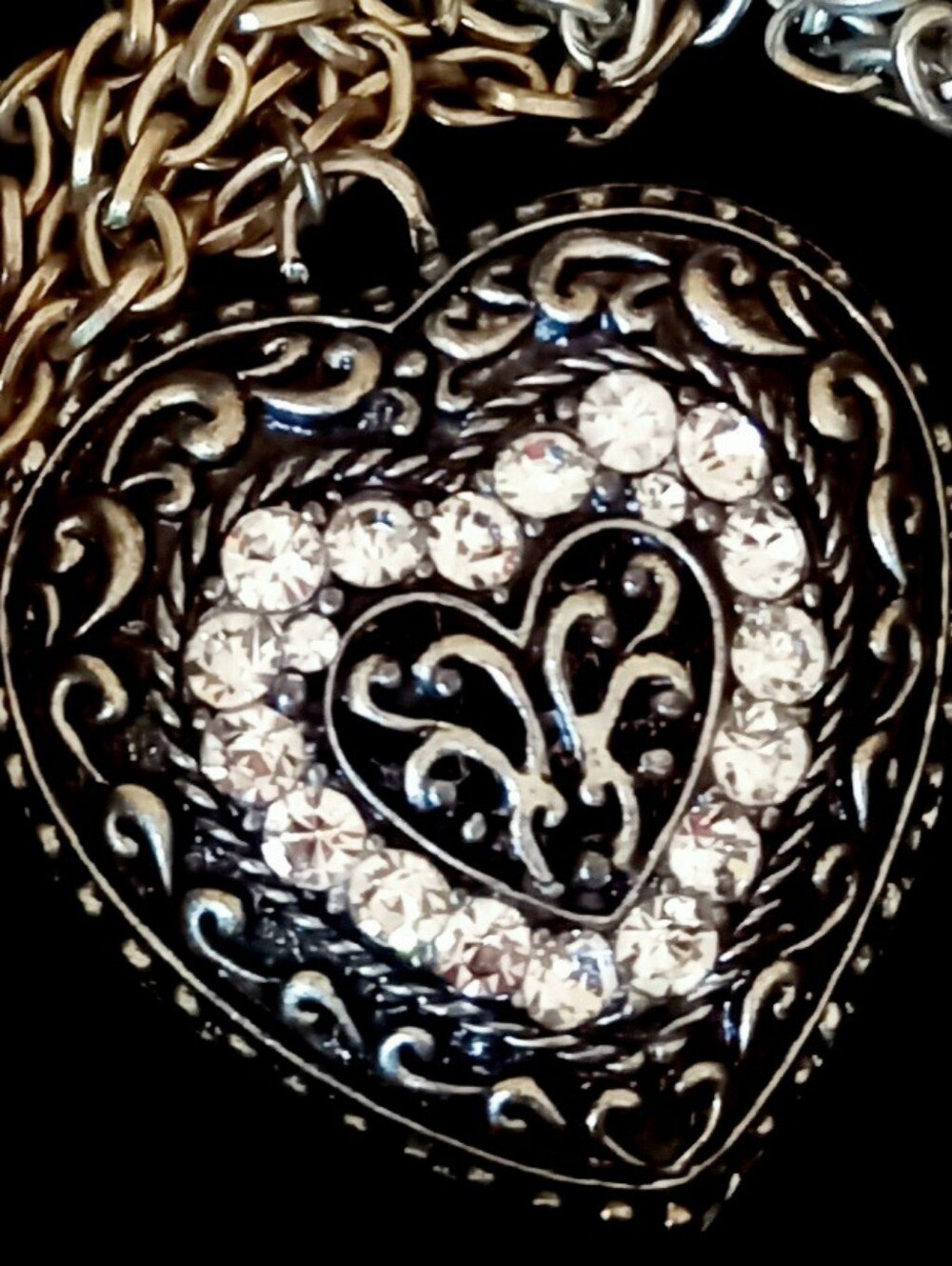 🖤  Crystal Necklace - Picture 8 of 8